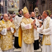 Consegna del Pastorale per il Vescovo Mons. Bellandi
